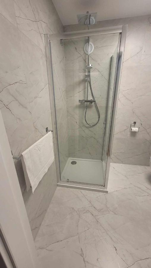 Hotel & Restauracja Wroblewscy Karniewo Ngoại thất bức ảnh
