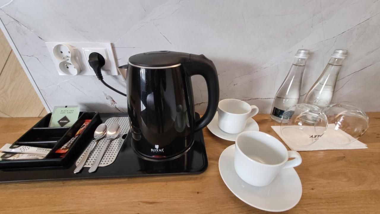 Hotel & Restauracja Wroblewscy Karniewo Ngoại thất bức ảnh